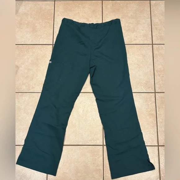 Scrub set - Picture 5 of 6